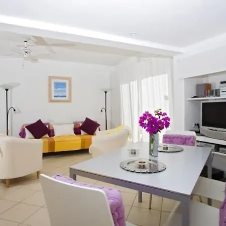 - Casa Chica By Lanzarote Leisure Puerto del Carmen (Lanzarote)